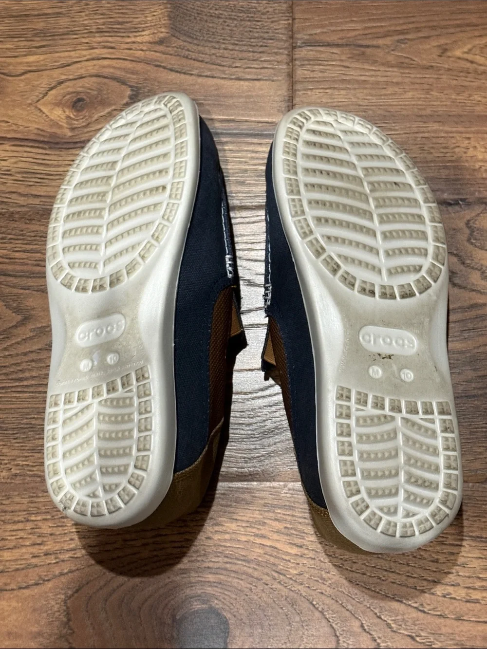 CROCS santa cruz